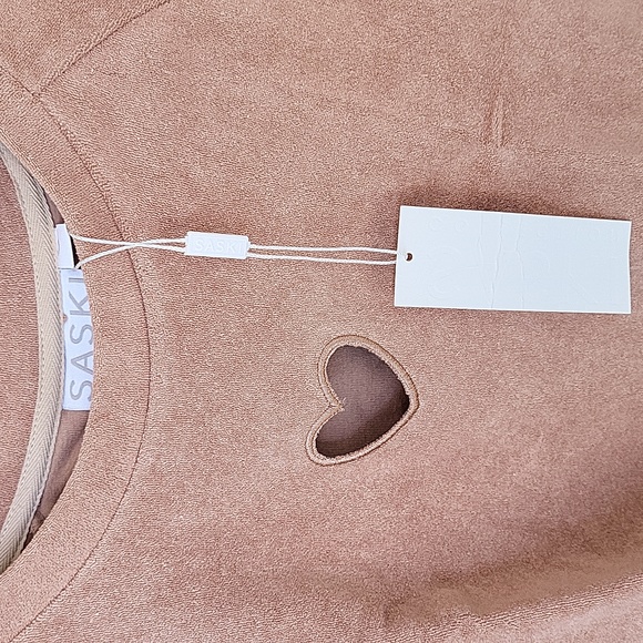 Saski Crop Top - Picture 2 of 5